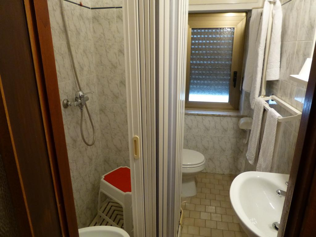 Hotel Beau Sejour Giampietro Andrea Sarre Bilik gambar