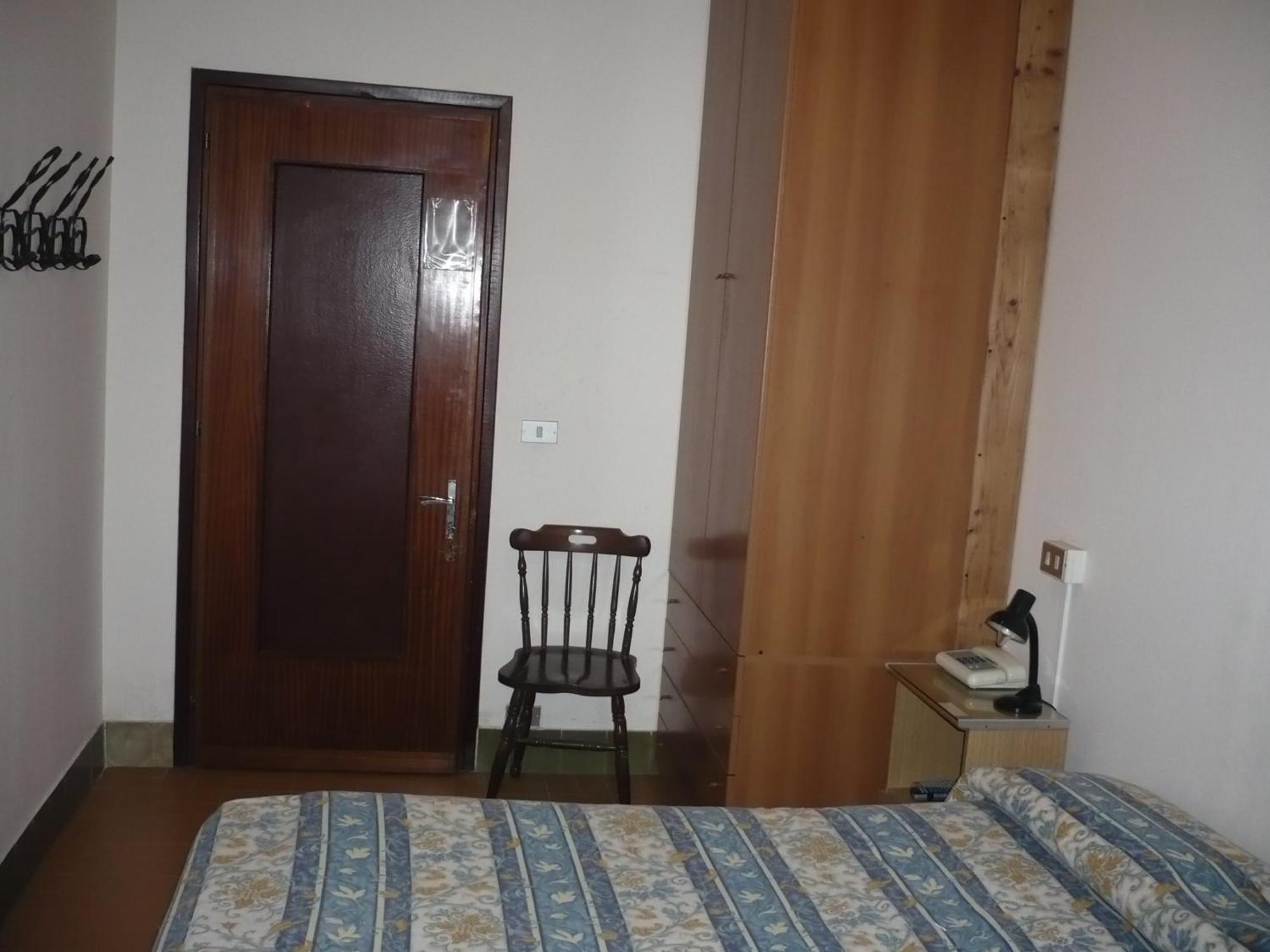Hotel Beau Sejour Giampietro Andrea Sarre Bilik gambar
